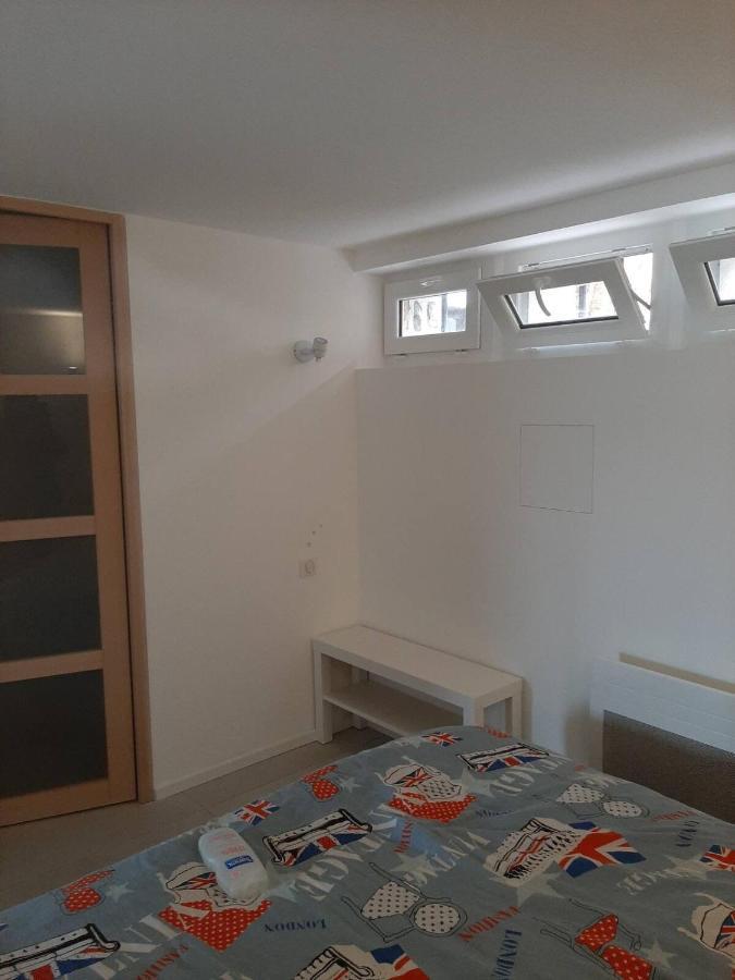 פיירפו-דו-ואר Appartement Climatise Au Calme En Provence מראה חיצוני תמונה
