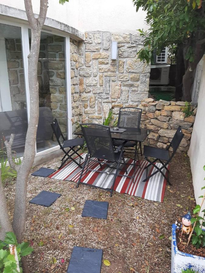 פיירפו-דו-ואר Appartement Climatise Au Calme En Provence מראה חיצוני תמונה