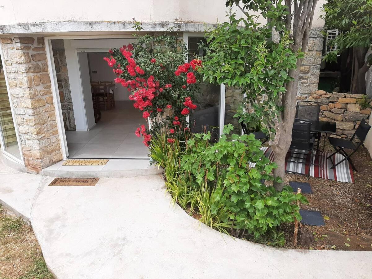 פיירפו-דו-ואר Appartement Climatise Au Calme En Provence מראה חיצוני תמונה